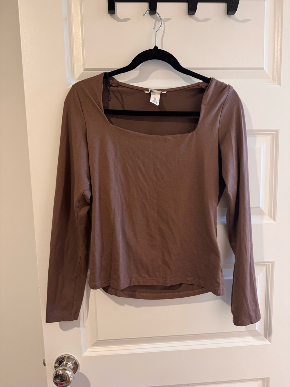 H&M Brown Long-Sleeve Scoop Neck Top